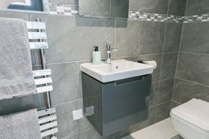 Gwel-Y-Mor_Rhosneigr_Anglesey_double_bedroom_ensuite_1920x1080 Gwel-Y-Mor_Rhosneigr_Anglesey_double_bedroom_ensuite_1920x1080