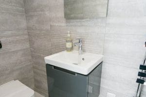 Gwel-Y-Wyddfa_Rhosneigr_Anglesey_ensuite_2_1920x1080 Gwel-Y-Wyddfa_Rhosneigr_Anglesey_ensuite_2_1920x1080